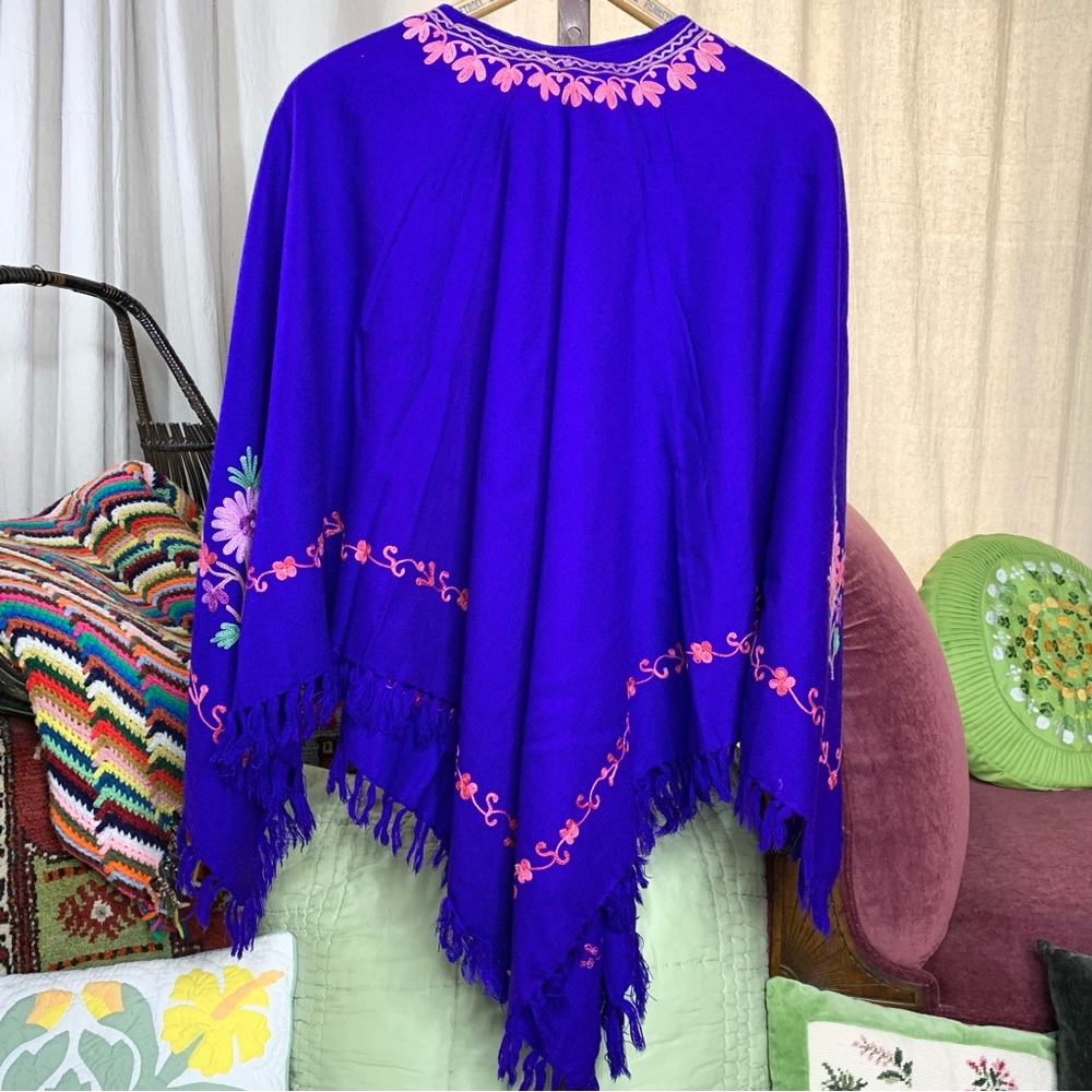 Embroidered Poncho - Picture 5 of 7